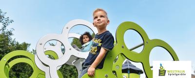 Vorreiter in Sachen Nachhaltigkeit: Westfalia Spielgeräte fertigt Spielplatzwelten aus Recycling-Kunststoff